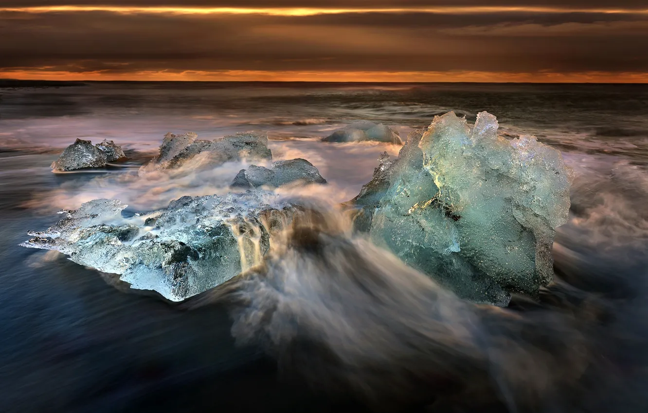 Фото обои море, волны, закат, льдины