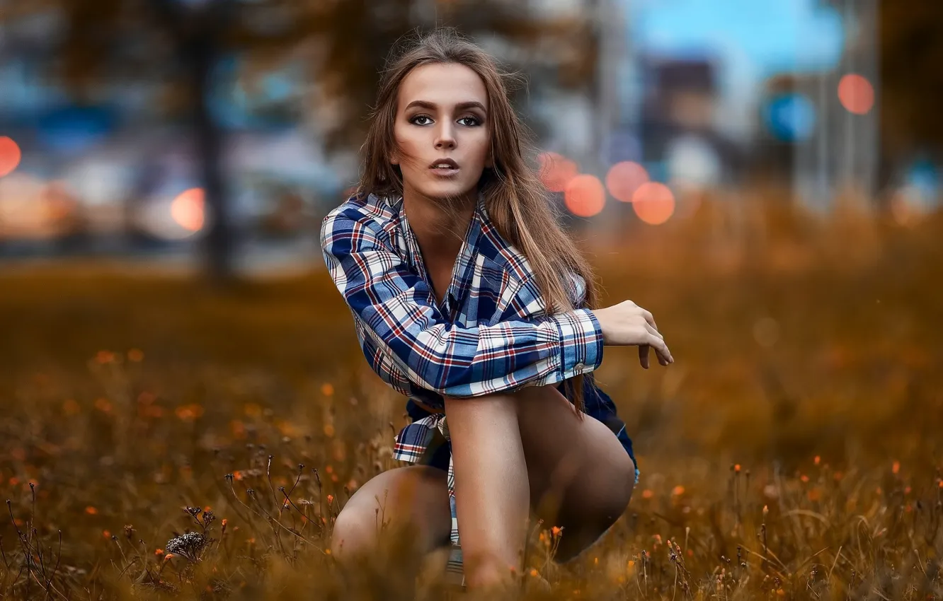 Фото обои Girl, long hair, legs, field, brown hair, photo, brown, model