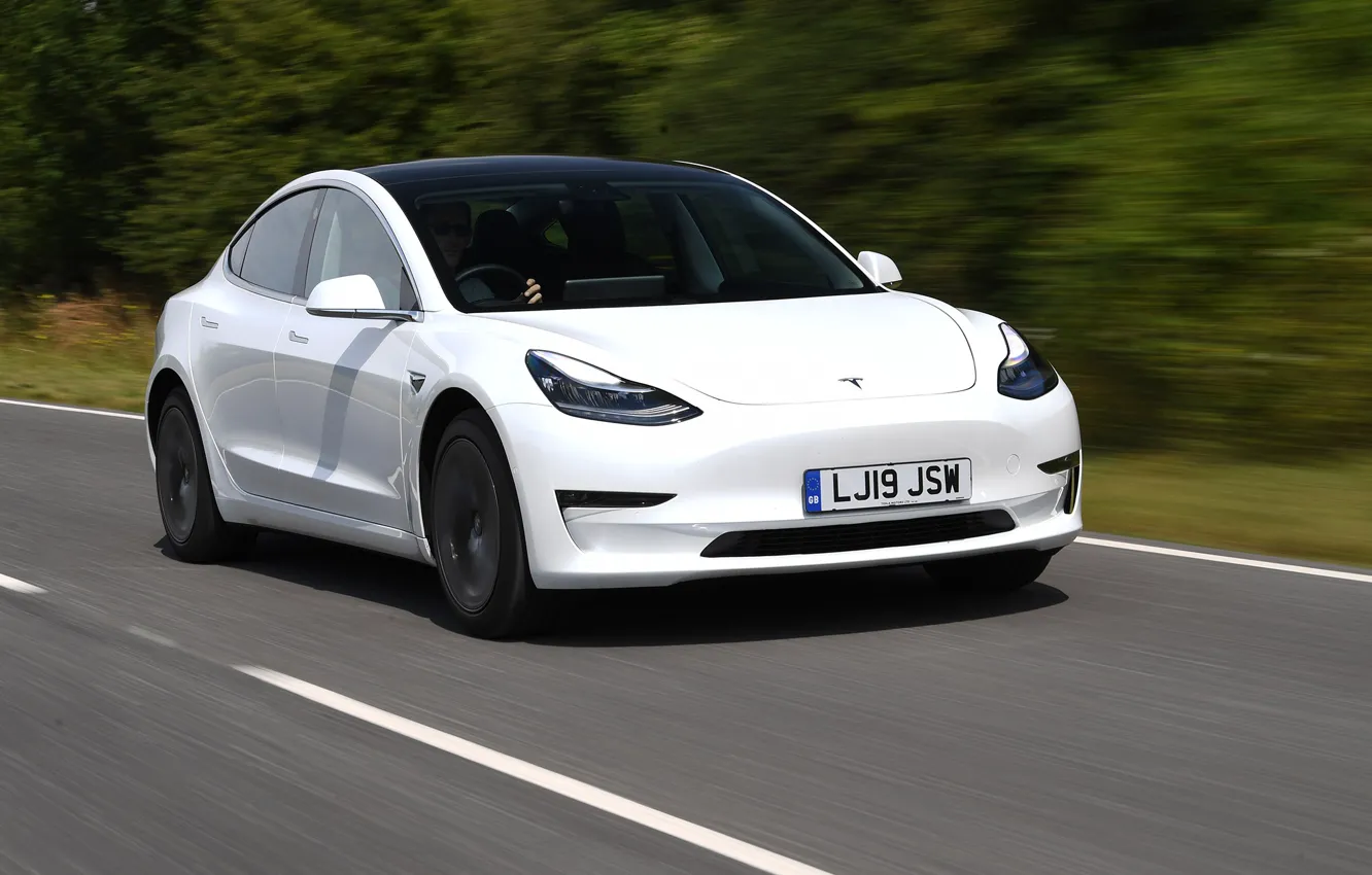 Фото обои скорость, Tesla, UK-spec, Model 3, 2019
