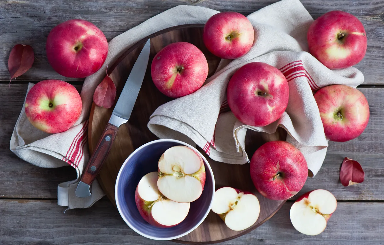 Фото обои яблоки, нож, доска, фрукты, салфетка