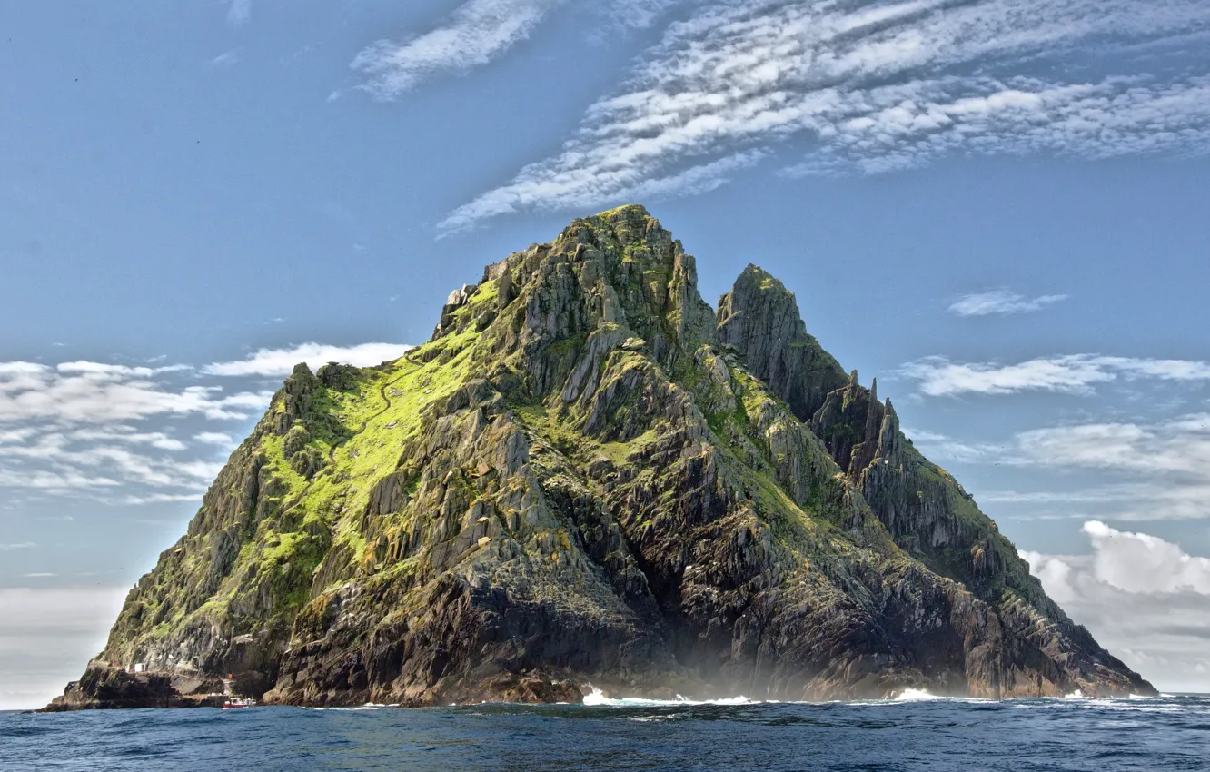 Фото обои wallpaper, rock, nature, clouds, mountain, island, picture