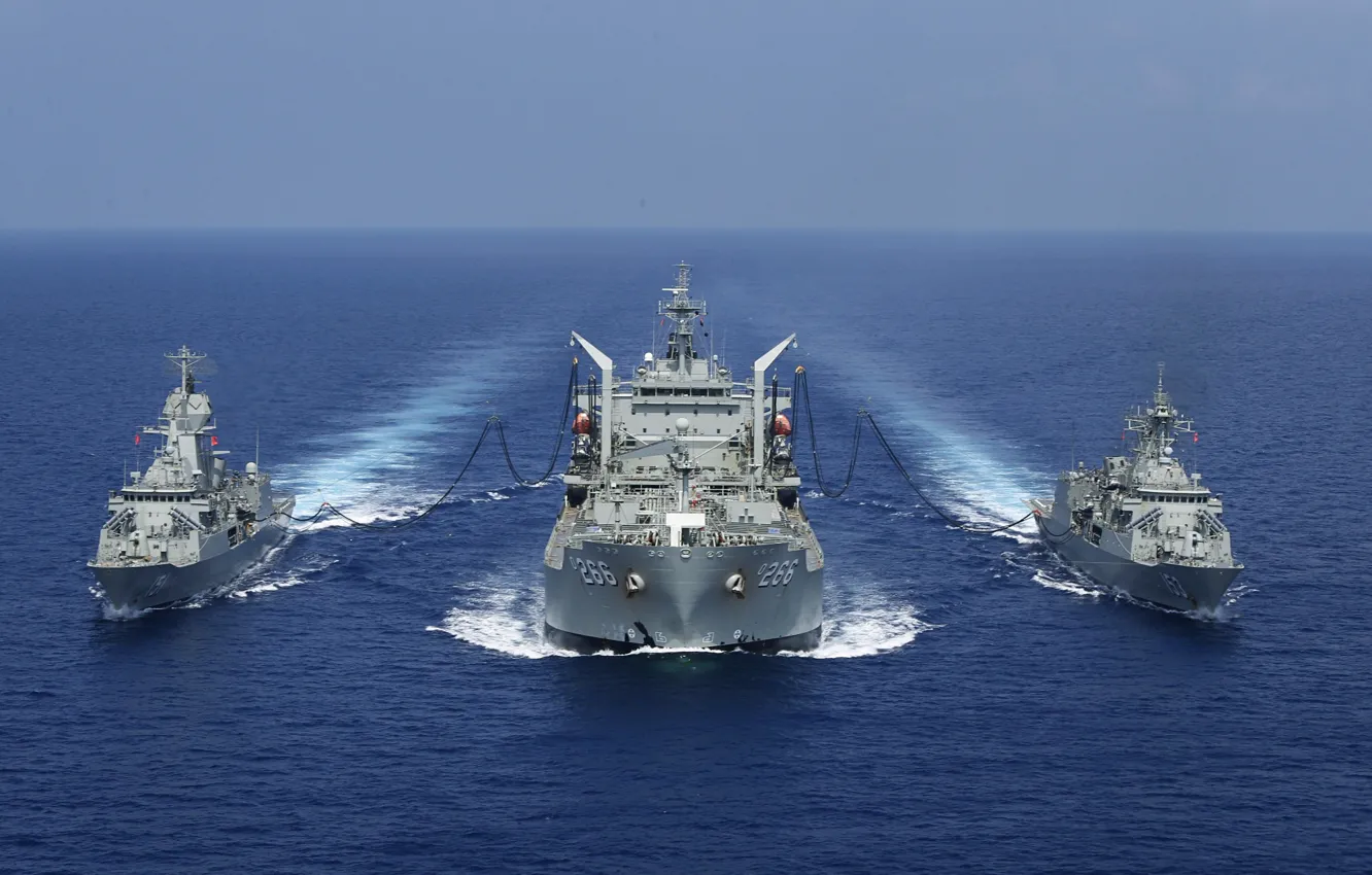 Фото обои ВМС Австралии, hmas sirius, HMAS Arunta, HMAS Stuart