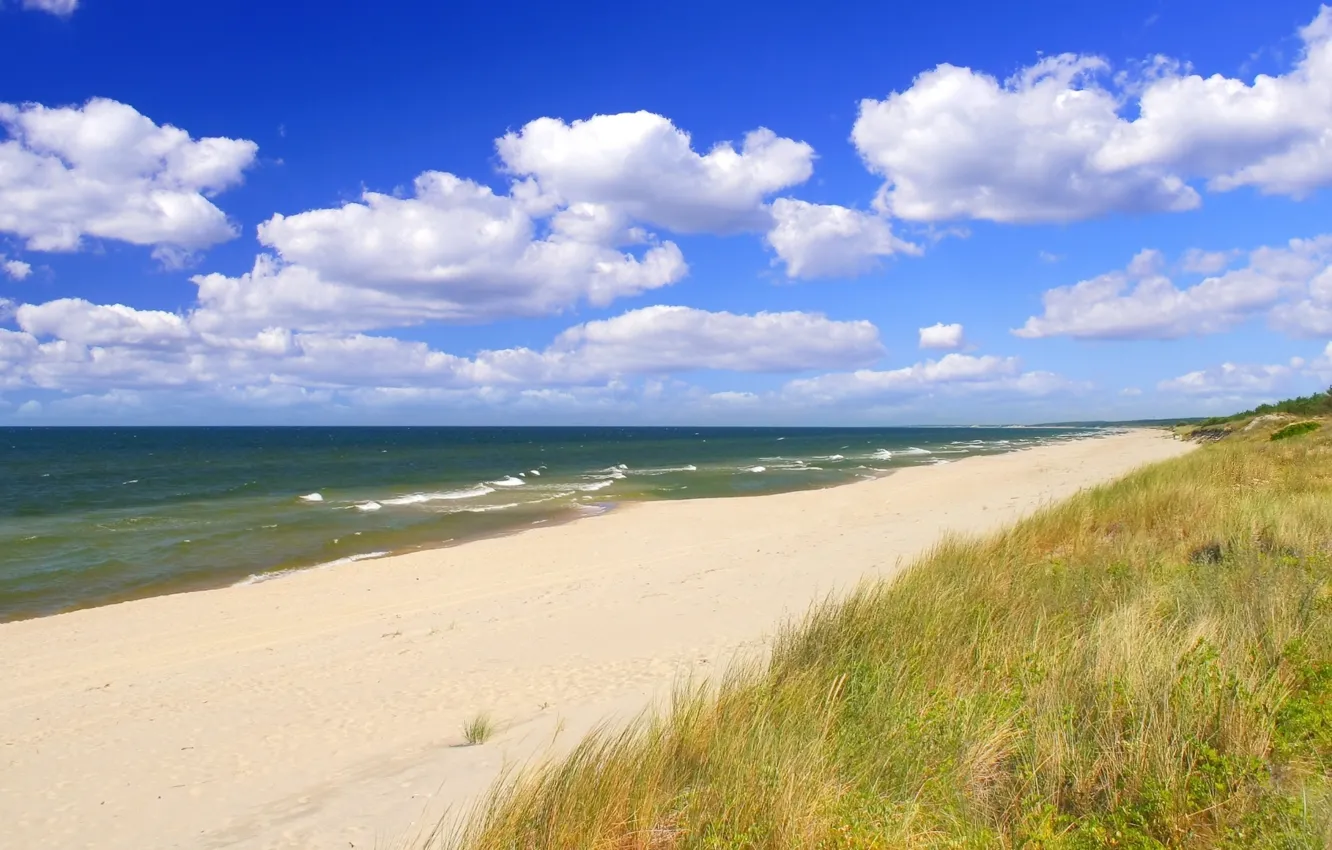 Фото обои песок, волны, пляж, небо, облака