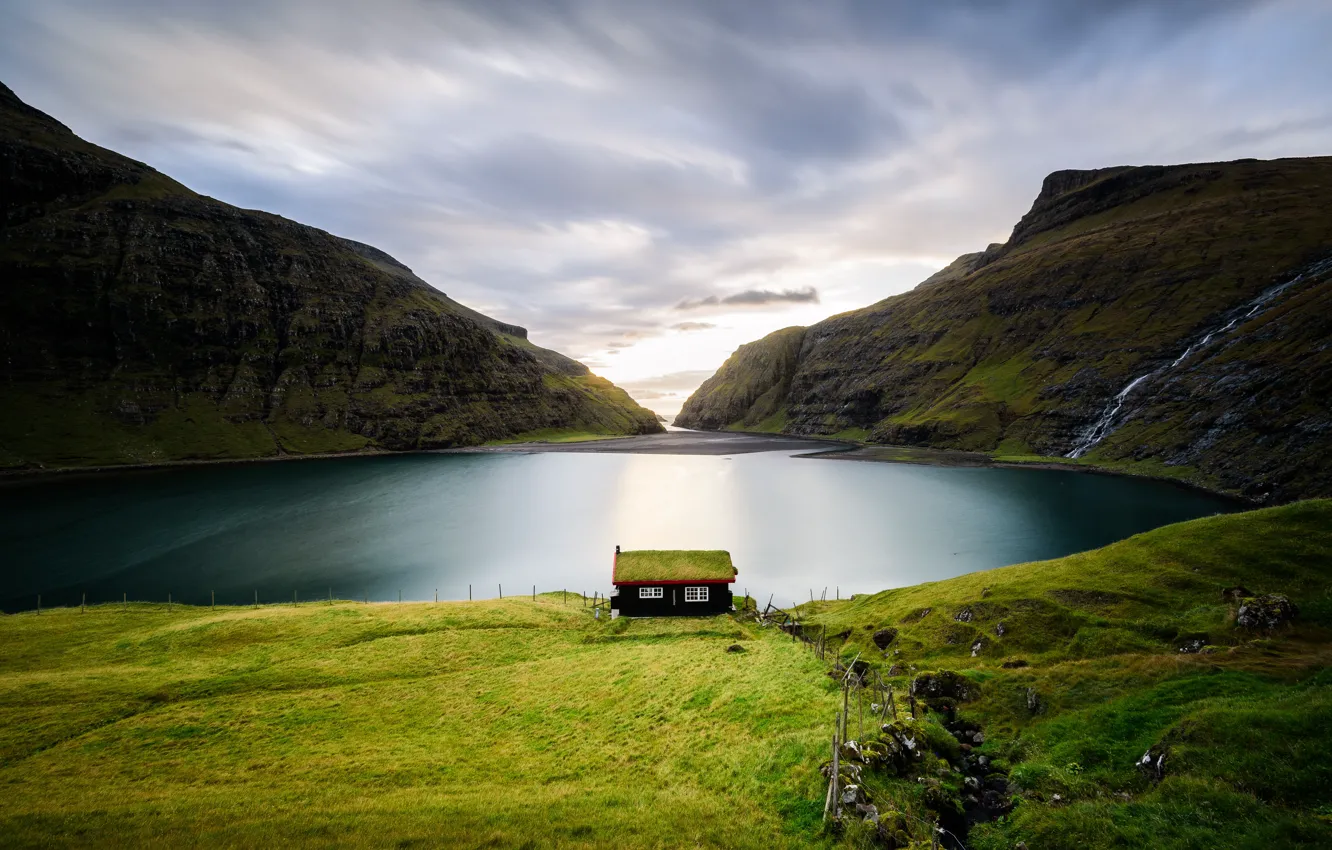 Фото обои Faroe Islands, Saken, Streymoy, very small village