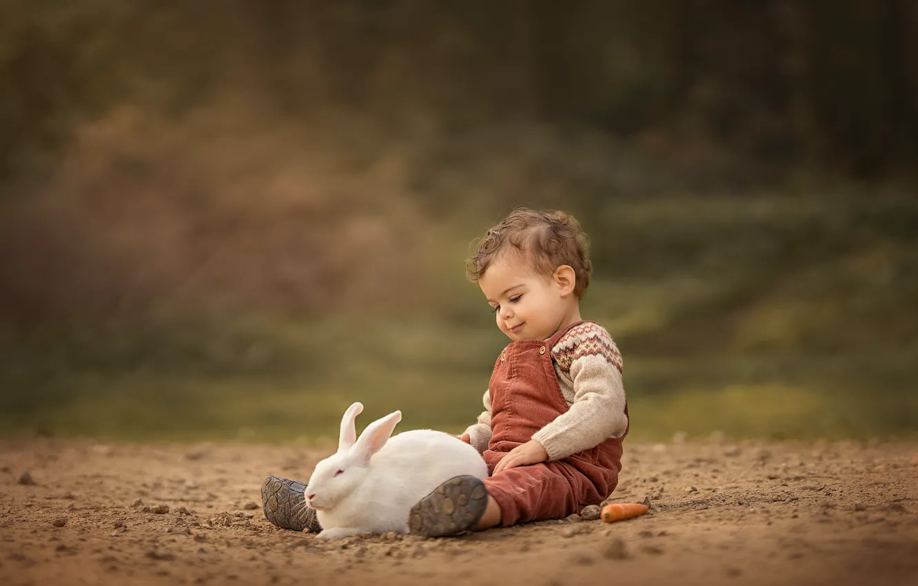 Фото обои природа, животное, мальчик, кролик, малыш, морковь, ребёнок, Keren Genish
