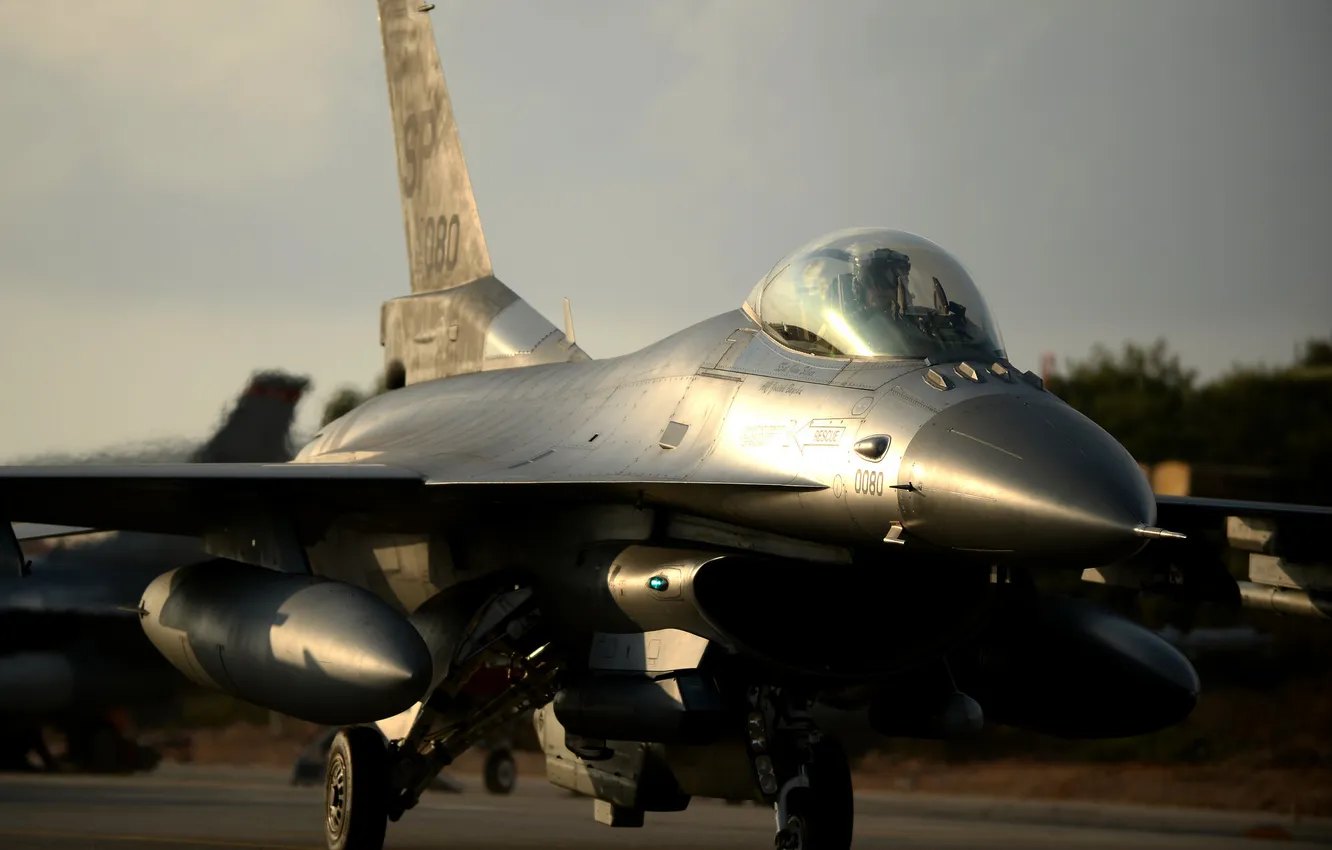 Фото обои истребитель, кабина, пилот, F-16, Fighting Falcon, «Файтинг Фалкон»