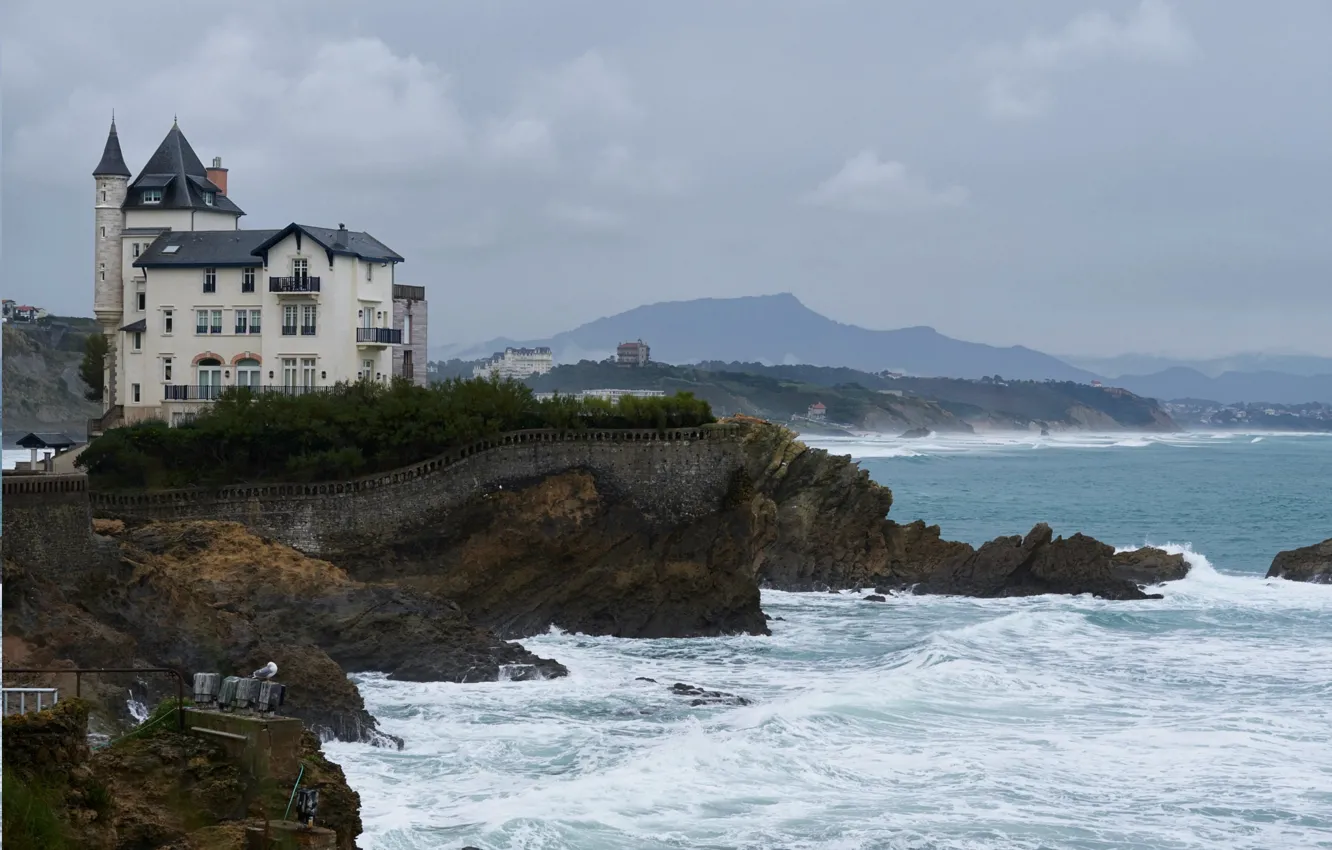 Фото обои горы, шторм, дом, океан, Франция