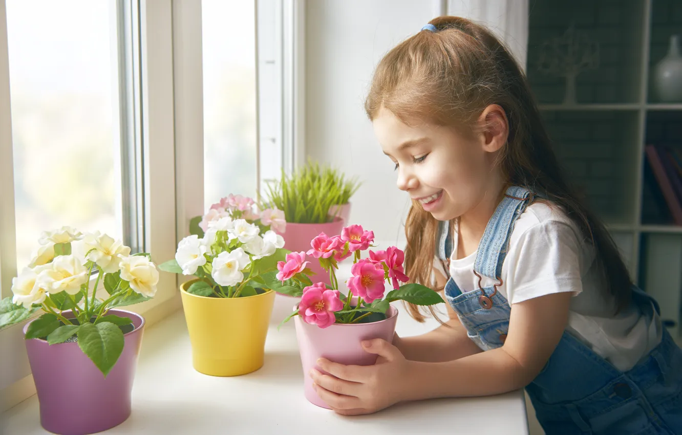 Фото обои Цветы, Растение, Улыбка, Девочка