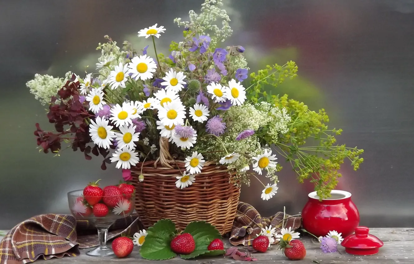 Фото обои цветок, лето, цветы, природа, ягоды, корзина, ромашки, букет
