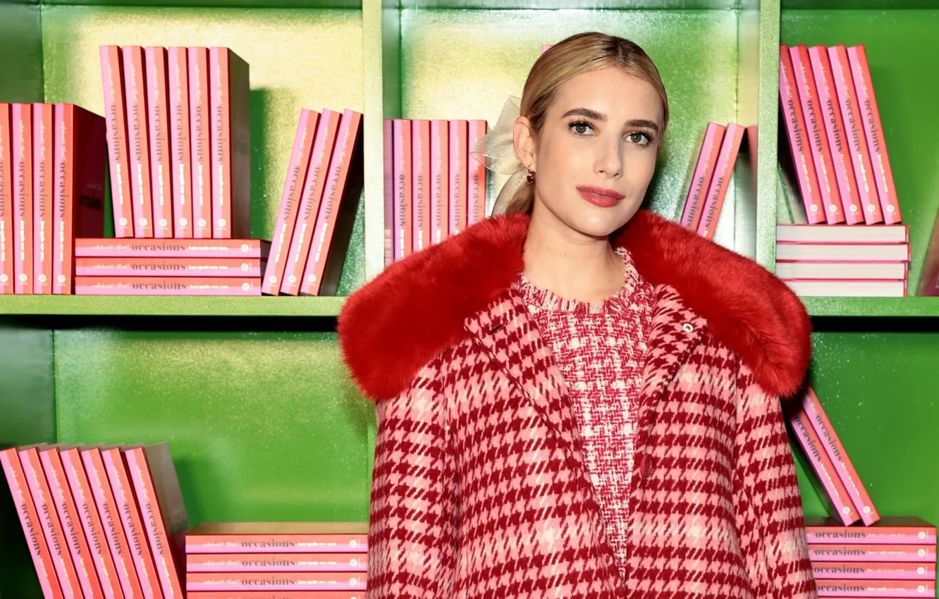 Фото обои книги, актриса, прическа, блондинка, красивая, пальто, укладка, Emma Roberts