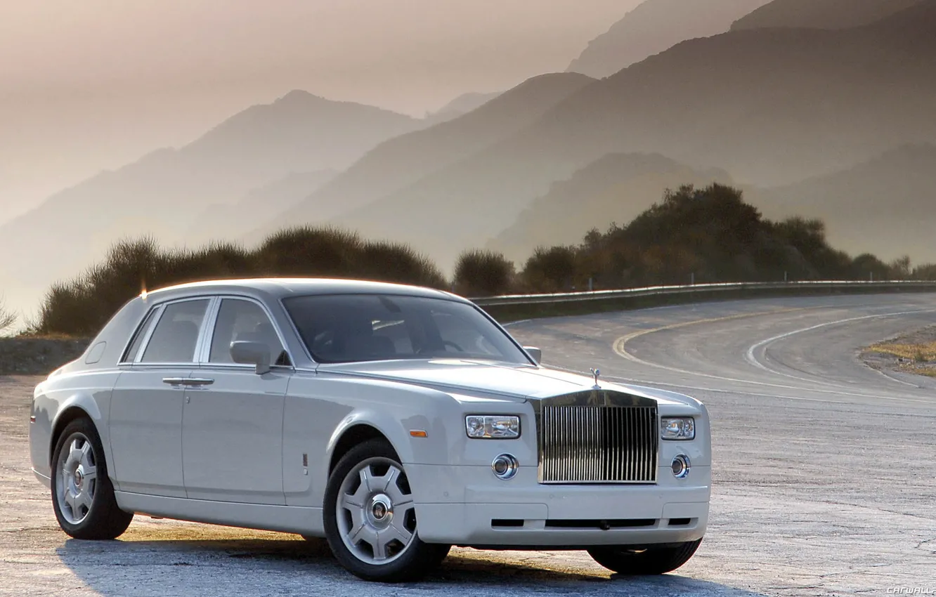 Фото обои Rolls-Royce, класс, шик, бренд, престиж