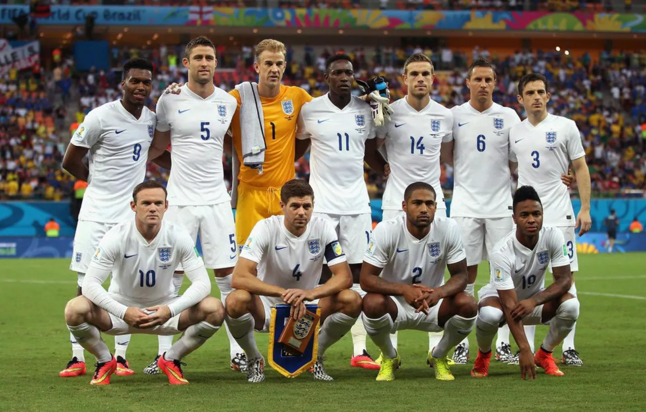 Фото обои чемпионат мира, Steven Gerrard, Wayne Rooney, Raheem Sterling Daniel Sturridge
