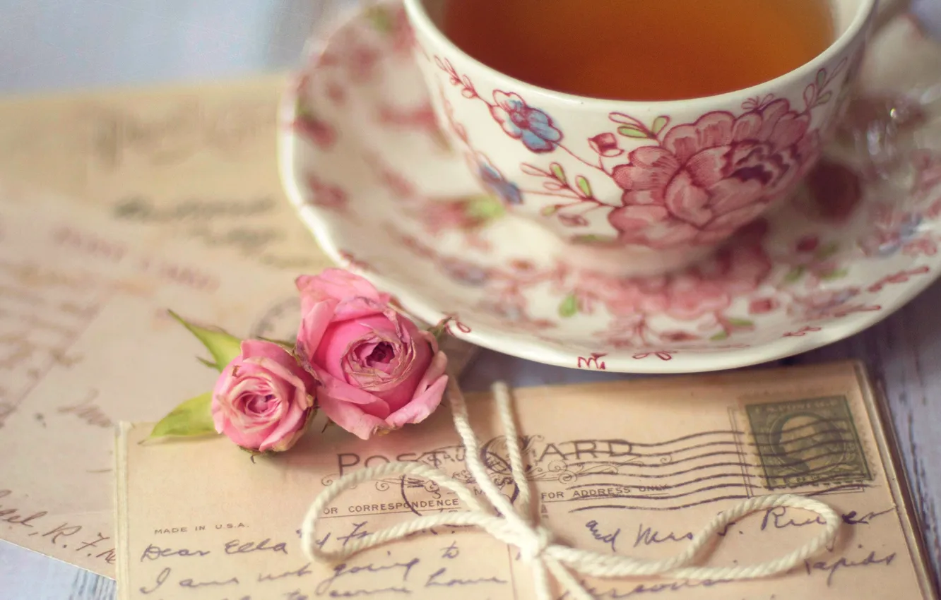 Фото обои цветы, чай, розы, чашка, розовые, бант, письма, открытки