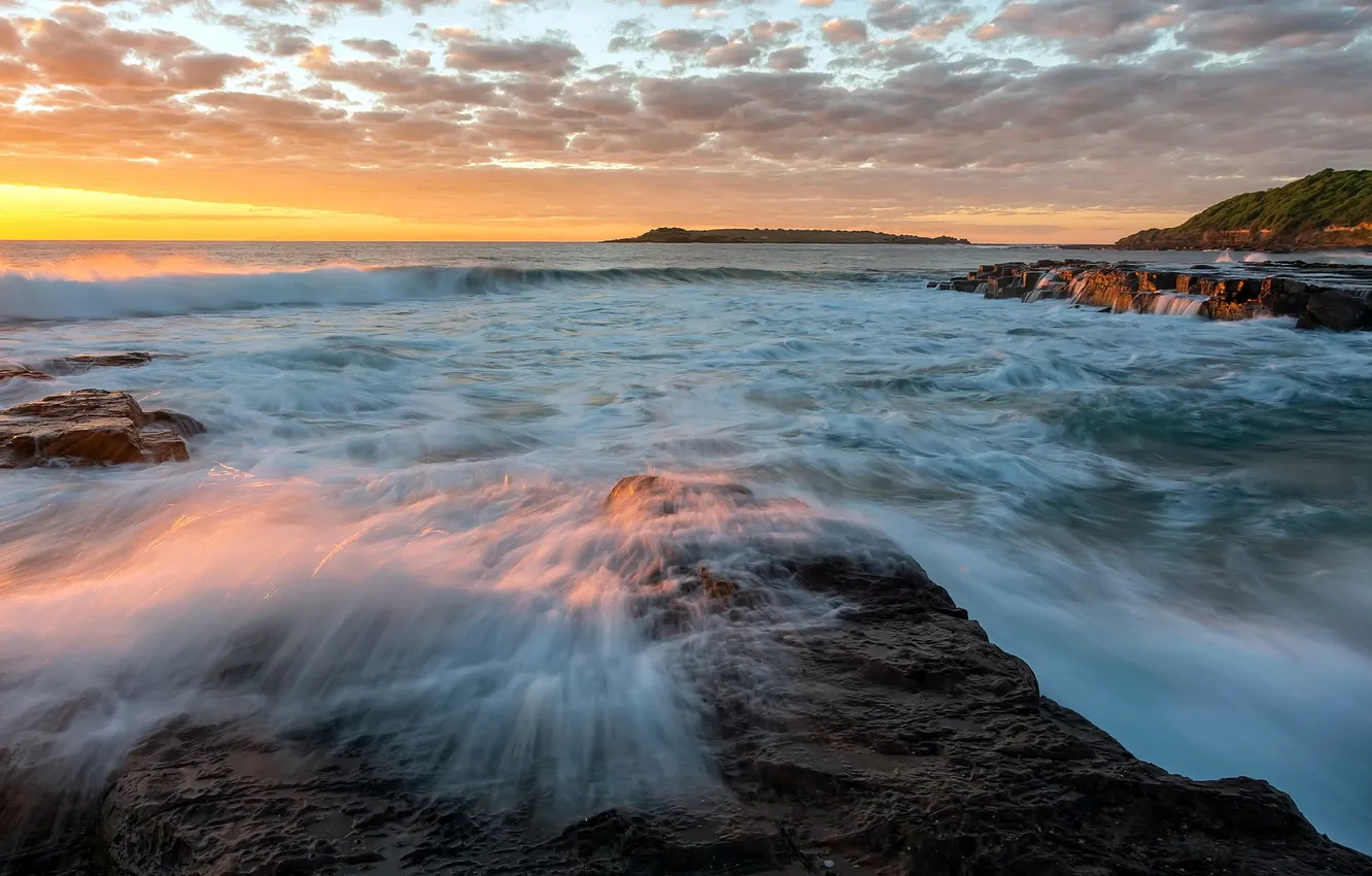 Фото обои море, волны, пейзаж, закат, скалы