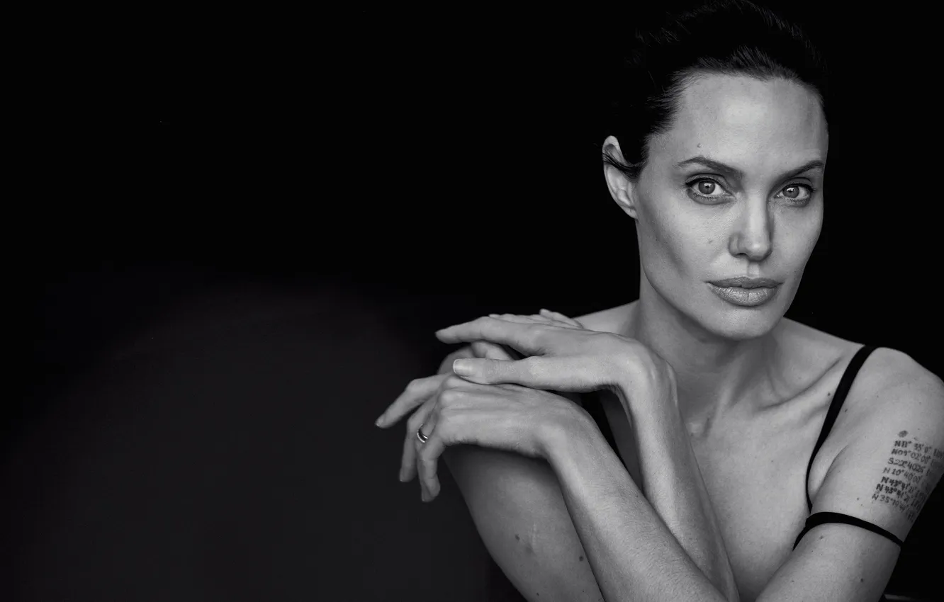 Фото обои портрет, чёрно-белое, Анджелина Джоли, Peter Lindbergh
