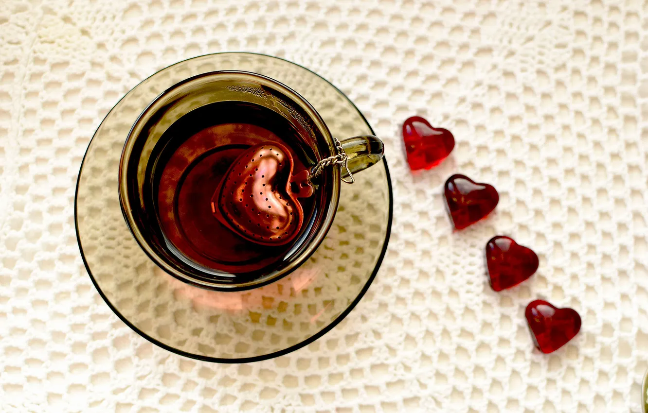 Фото обои чай, сердце, чашка, сердечки, напиток, скатерть, заварник