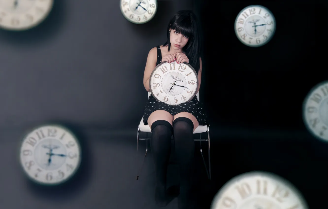 Фото обои девушка, время, часы