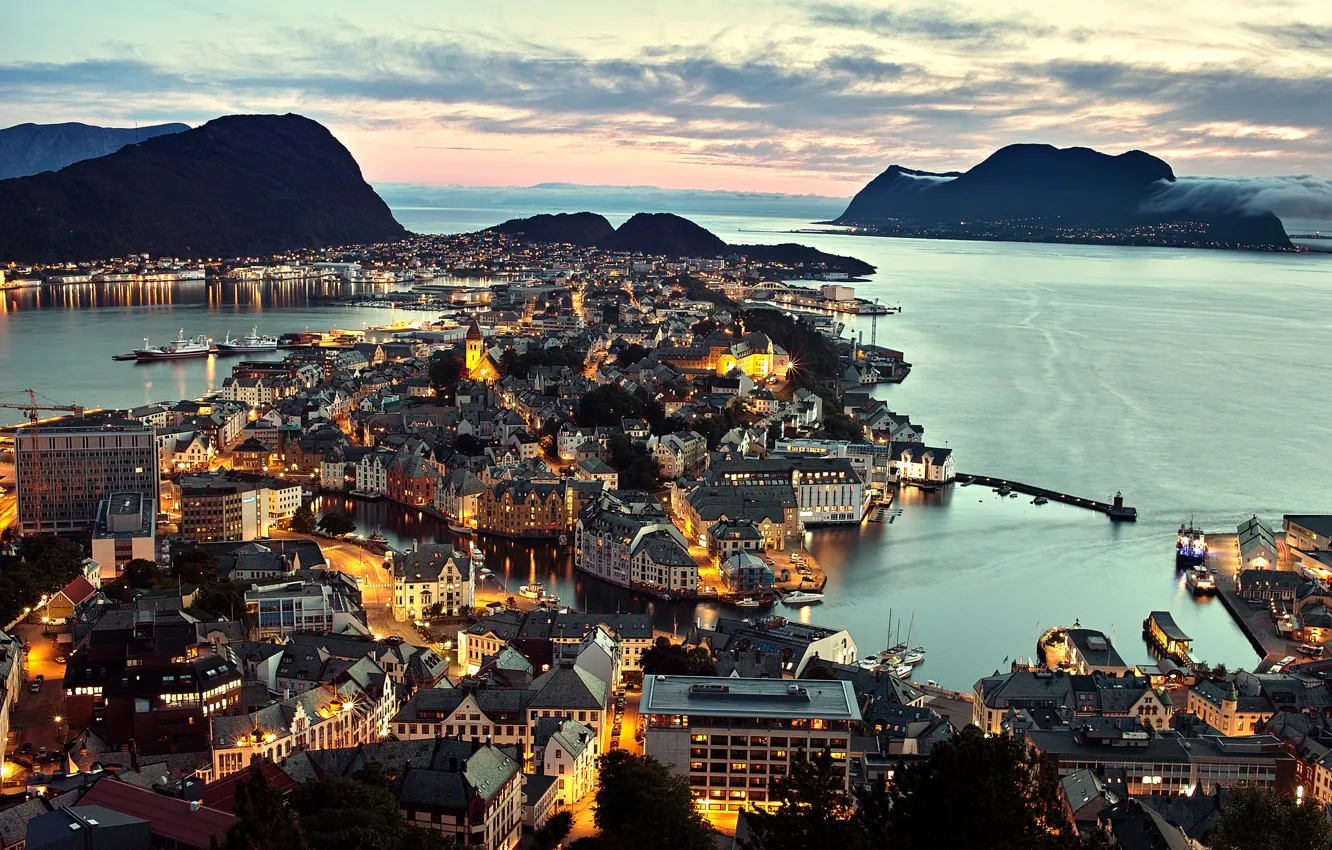 Фото обои море, город, вечер, Норвегия, панорама, Norway, Ålesund, Олесунн