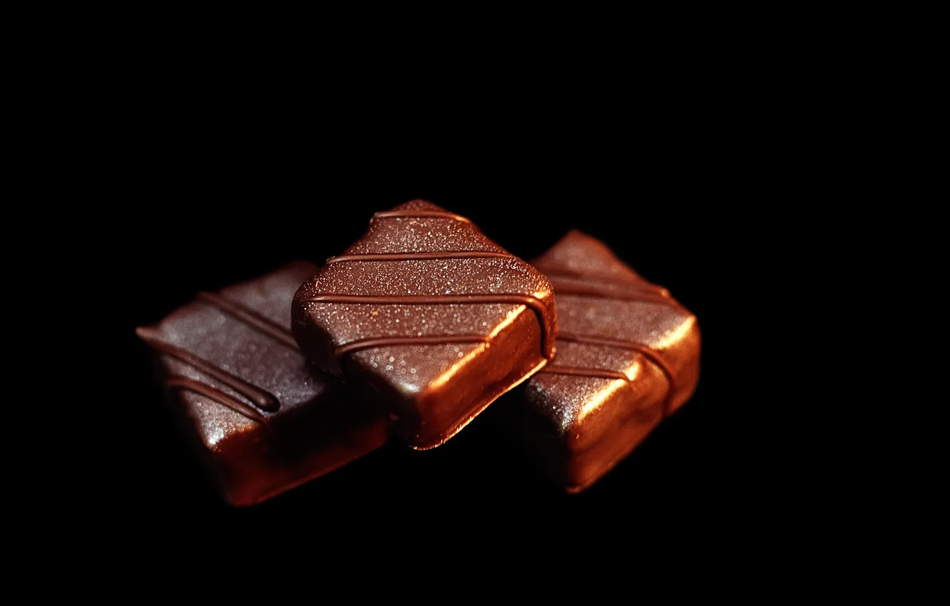 Фото обои темный, шоколад, конфеты, сладости, натюрморт, Samuele Benelli