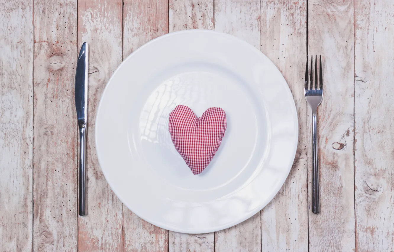Фото обои сердце, доски, тарелка, нож, plate, вилка, heart, Valentine's Day