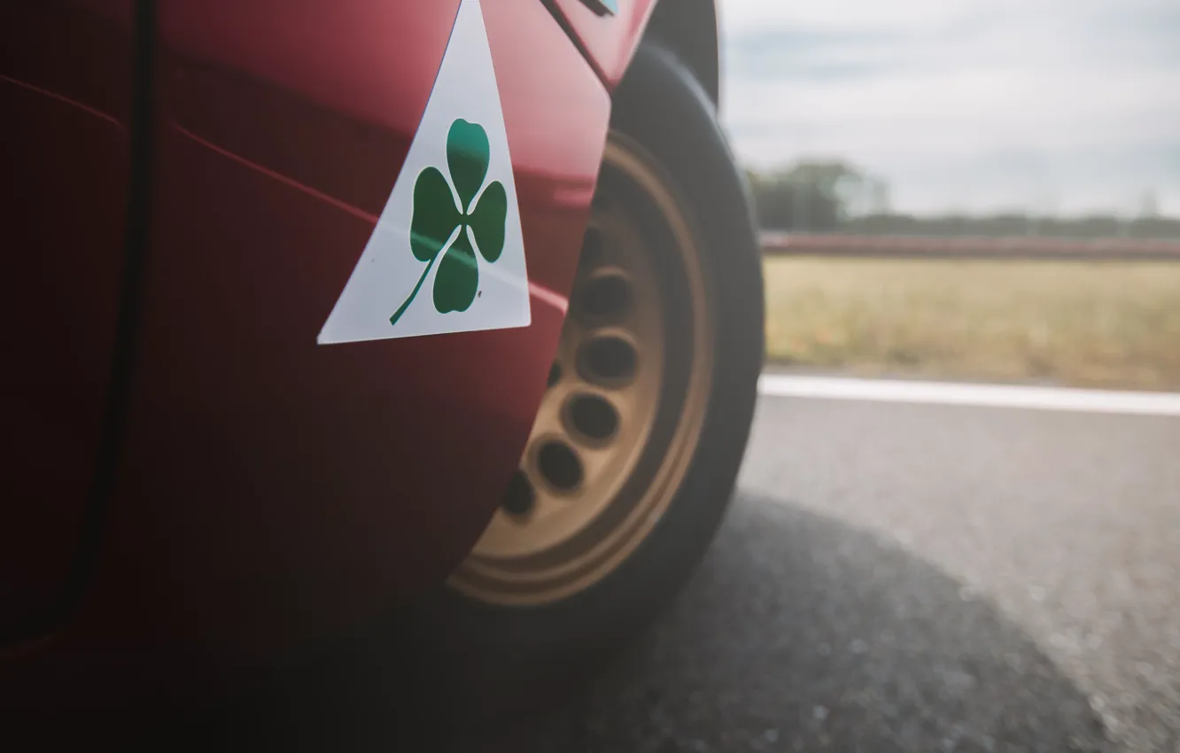 Фото обои Alfa Romeo, close-up, 1967, symbol, 33 Stradale, Tipo 33, Alfa Romeo 33 Stradale Prototipo
