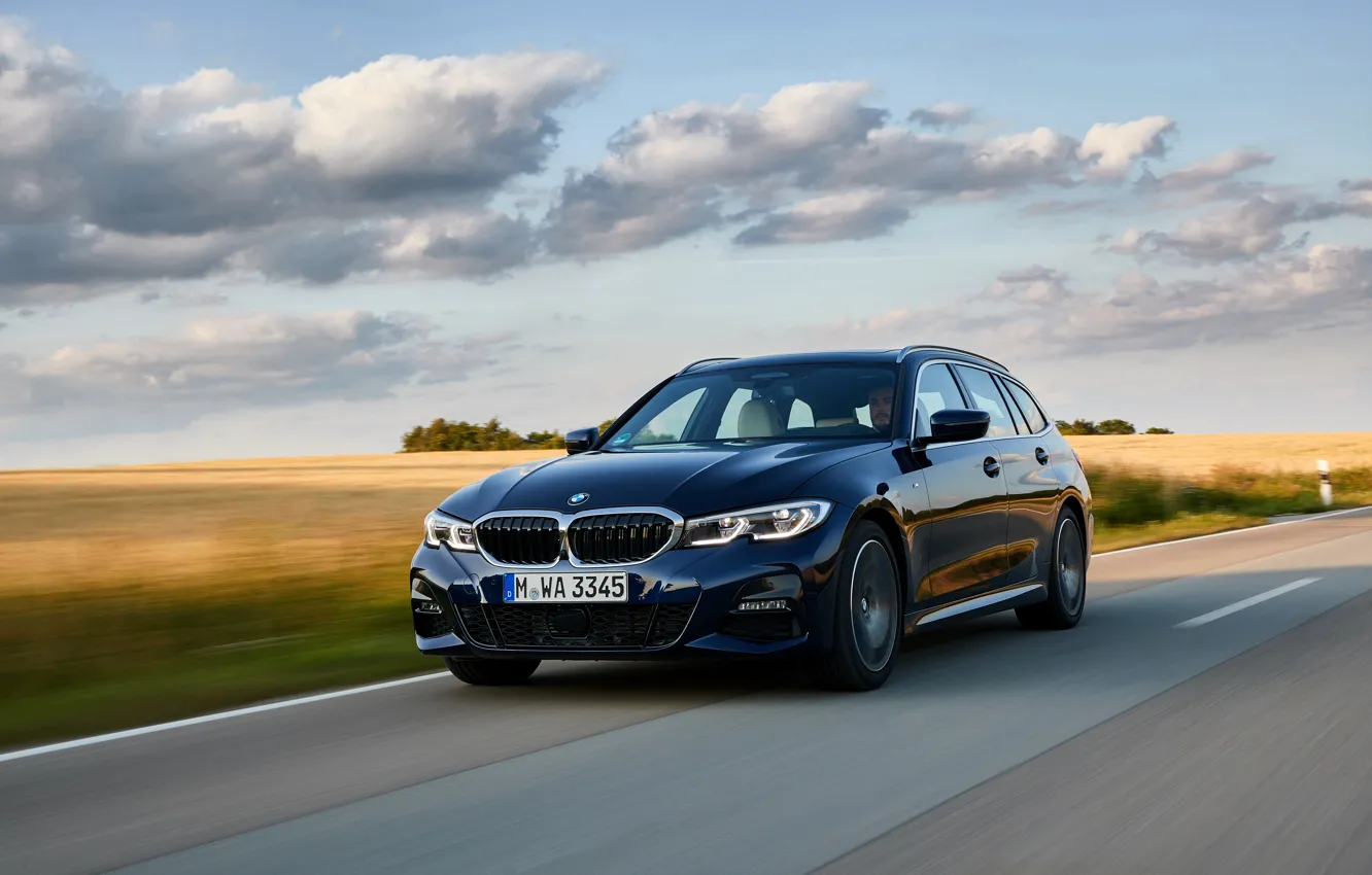Фото обои BMW, 3-series, универсал, на дороге, тёмно-синий, 3er, 2020, G21