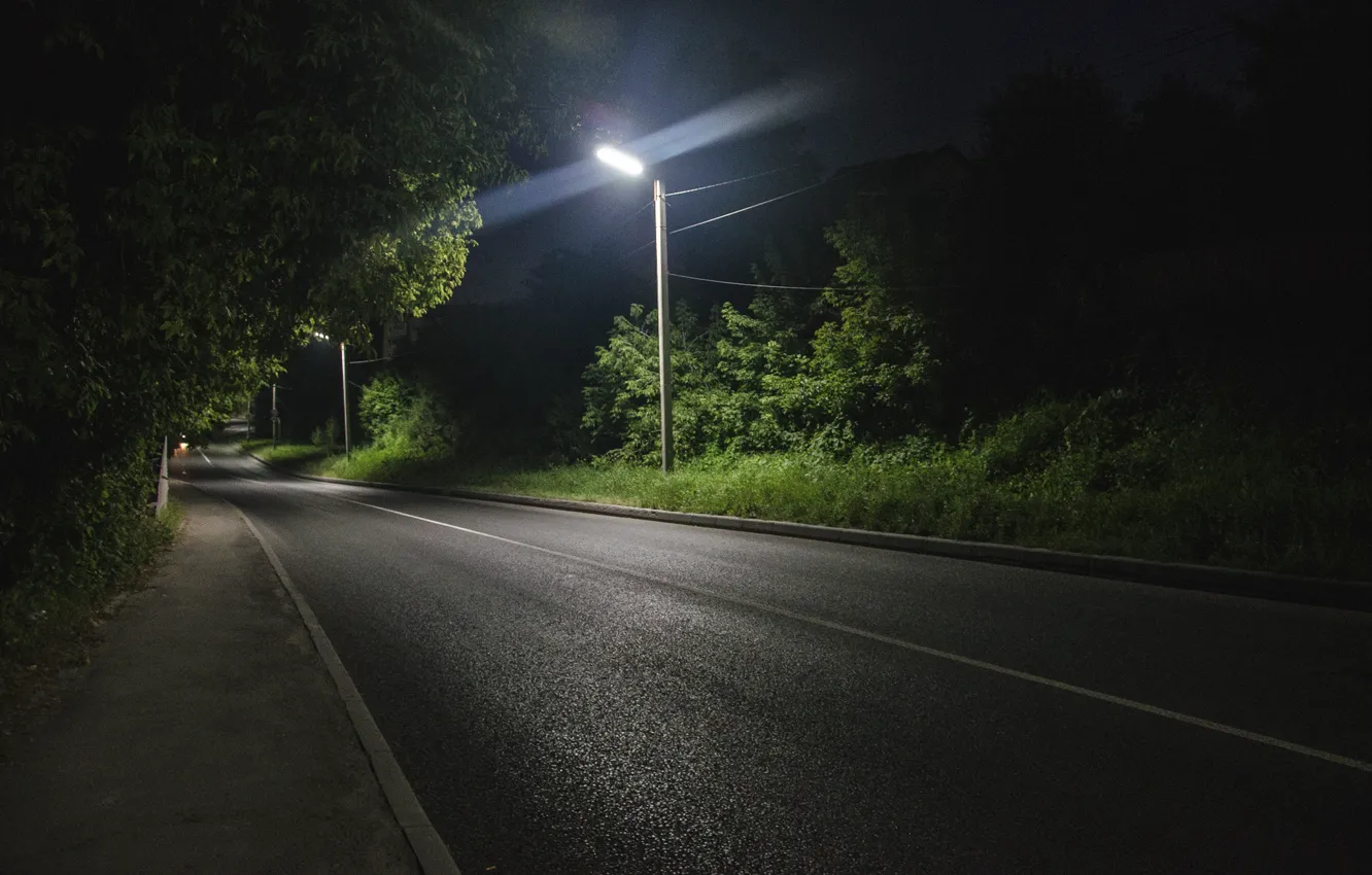 Фото обои дорога, асфальт, ночь, темный фон, фонарь