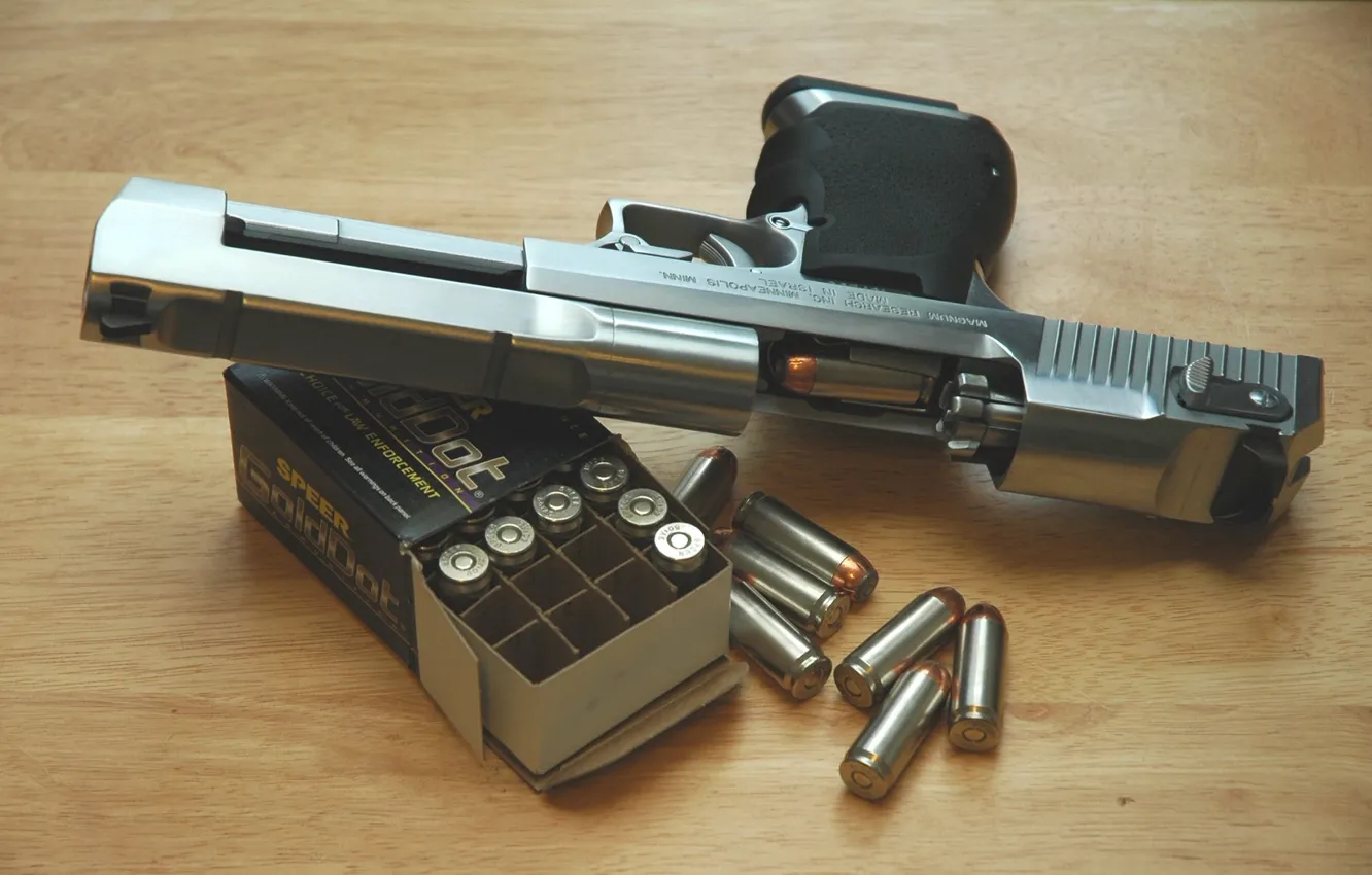 Фото обои pistols, Weapons, cartridges