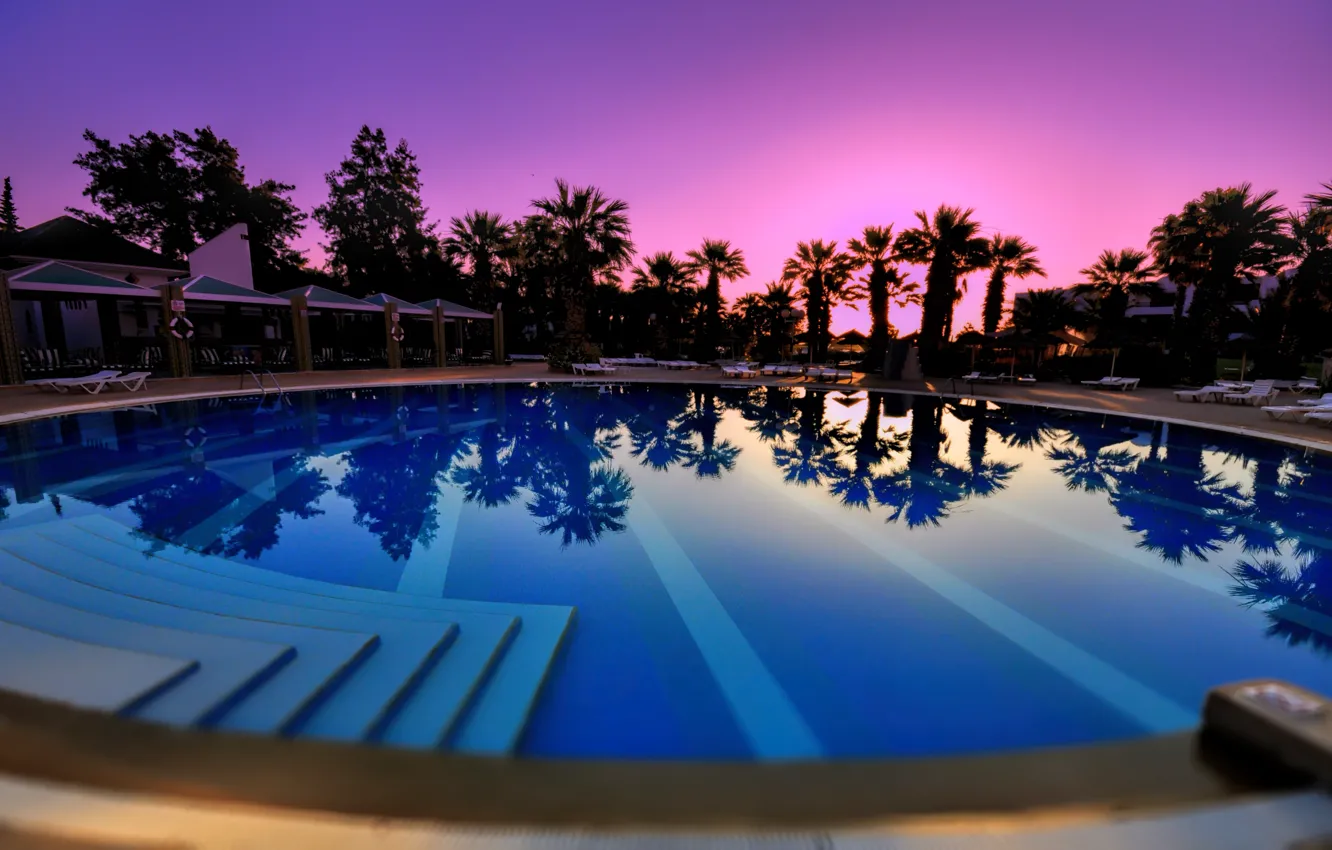 Фото обои пальмы, вечер, бассейн, курорт