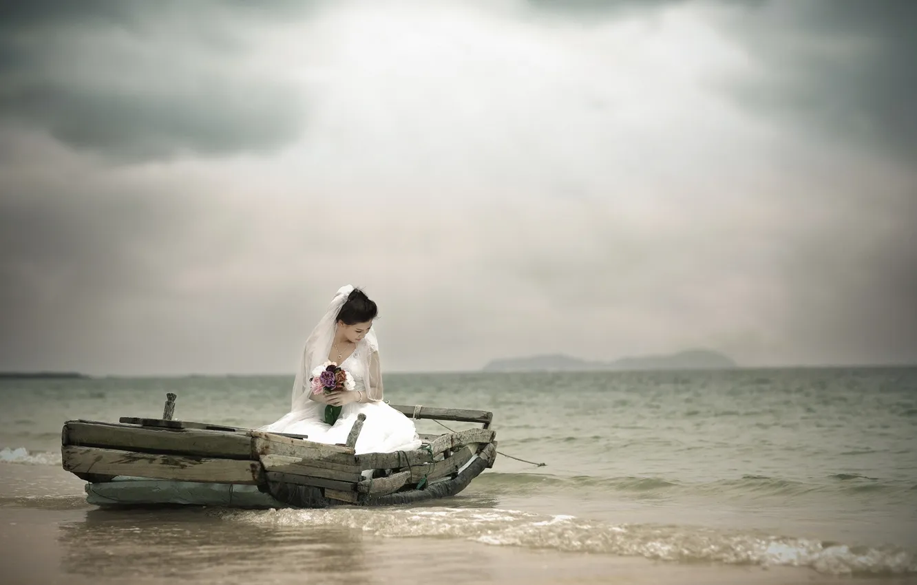 Фото обои море, девушка, лодка, азиатка
