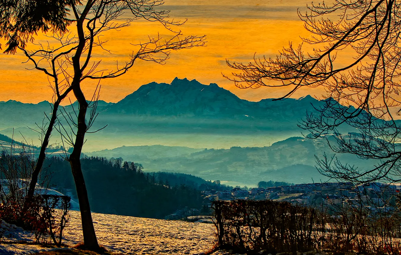 Фото обои зима, небо, облака, деревья, закат, горы