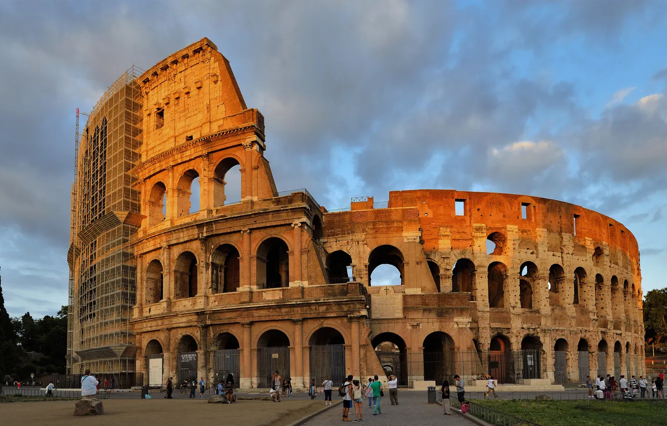Фото обои небо, облака, люди, Рим, Колизей, Италия, архитектура