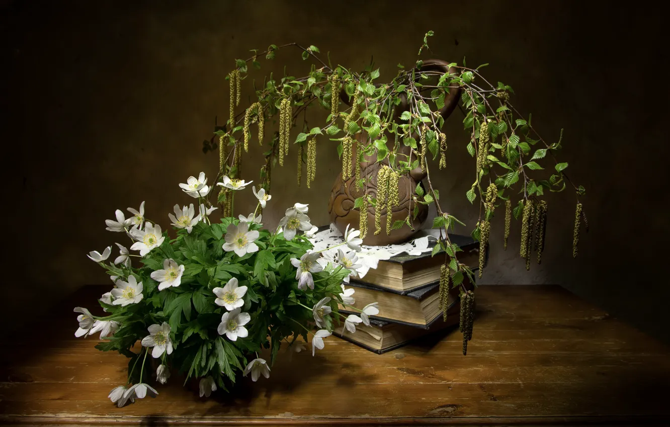 Фото обои цветы, ветки, стол, книги, букет, береза, кувшин, белые