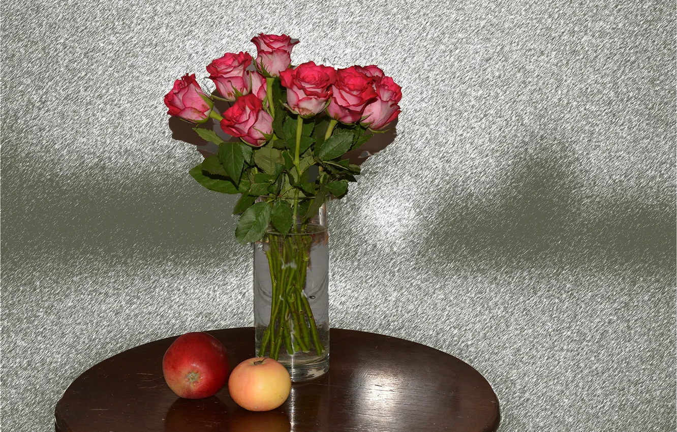 Фото обои фон, яблоки, розы, букет, ваза, натюрморт