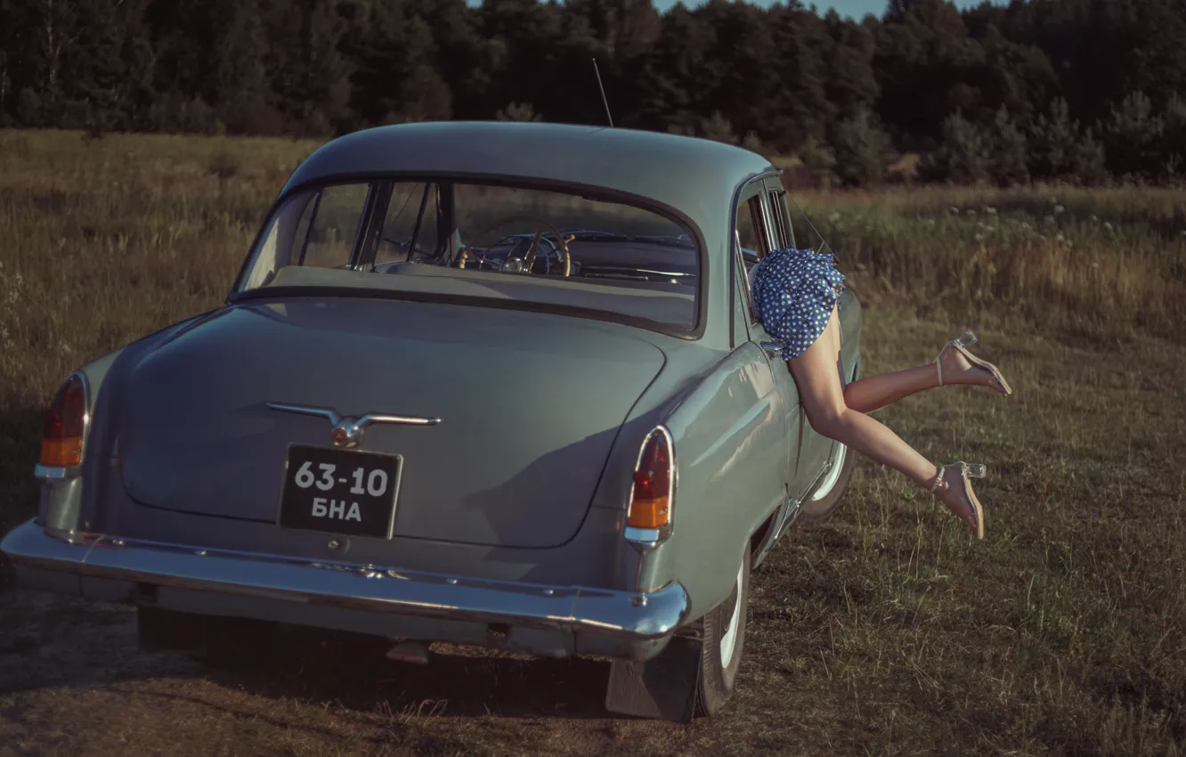 Фото обои машина, девушка, ноги, юбка, Zhodik Serge