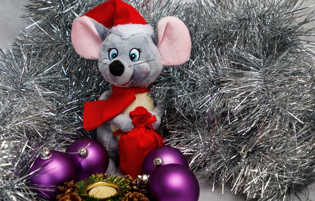 Фото обои шары, игрушка, мышка, Рождество, Новый год, мишура