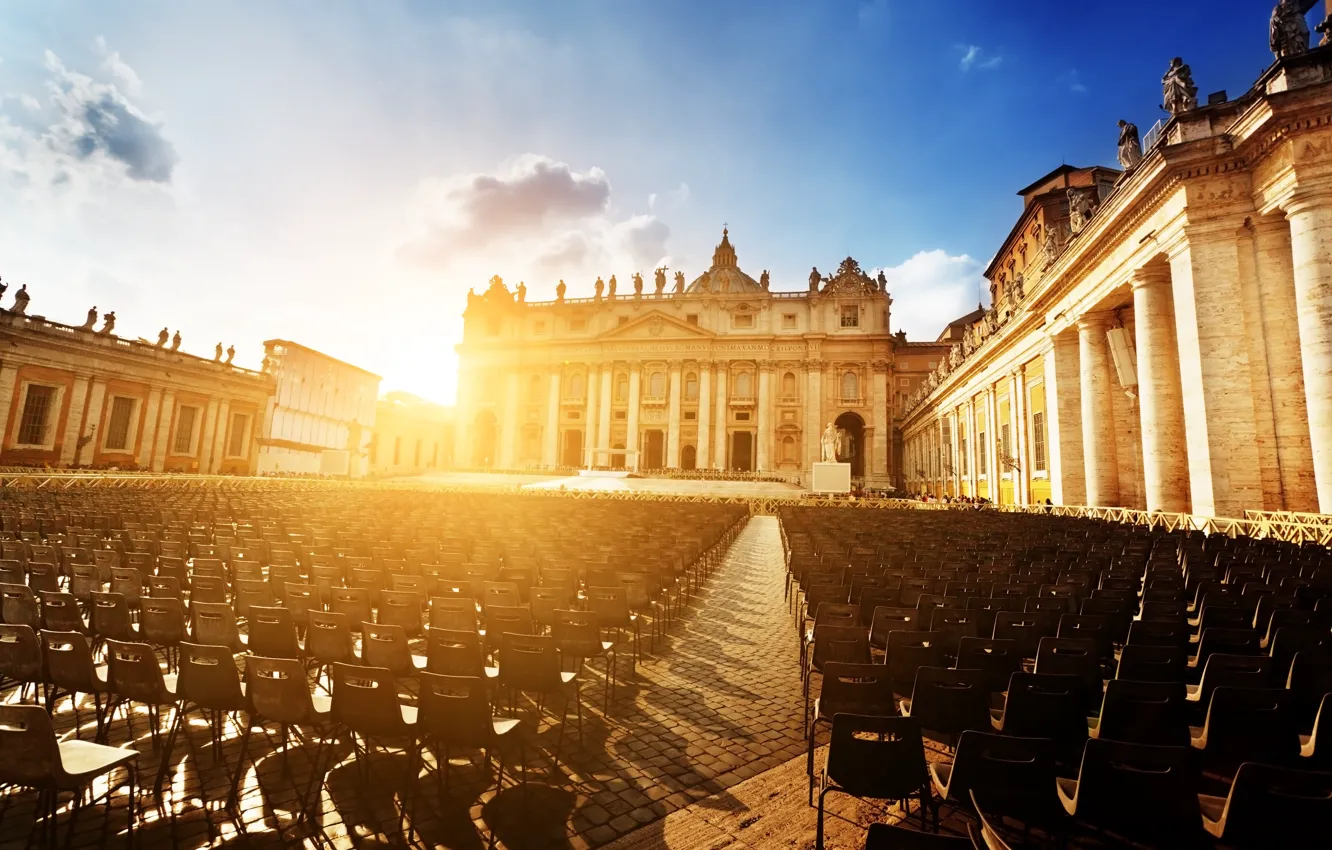 Фото обои солнце, закат, город, люди, стулья, площадь, Рим, Италия