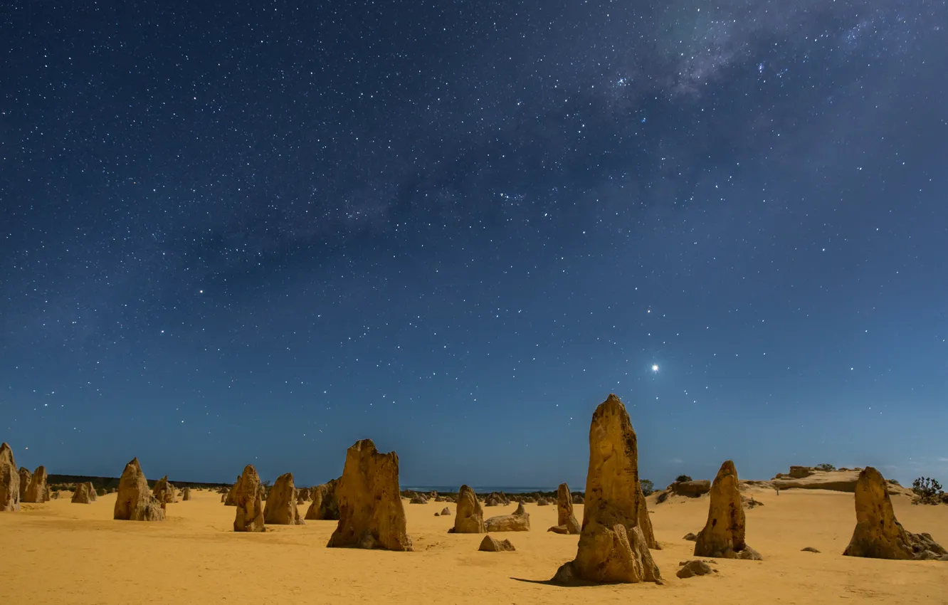 Фото обои песок, звезды, ночь, столбы, Австралия, Млечный Путь, night, stars