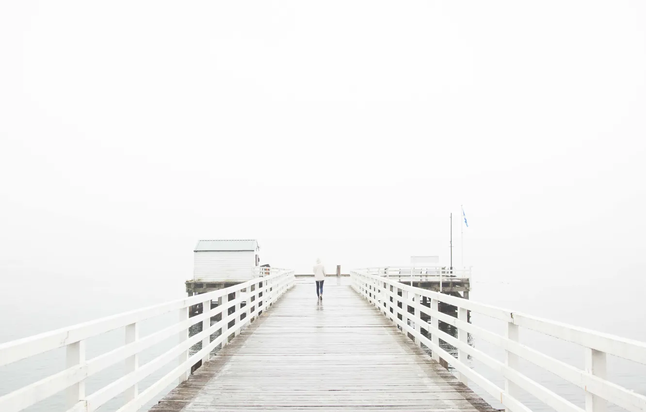 Фото обои girl, wet, sea, ocean, fog, pier, mist, cloudy