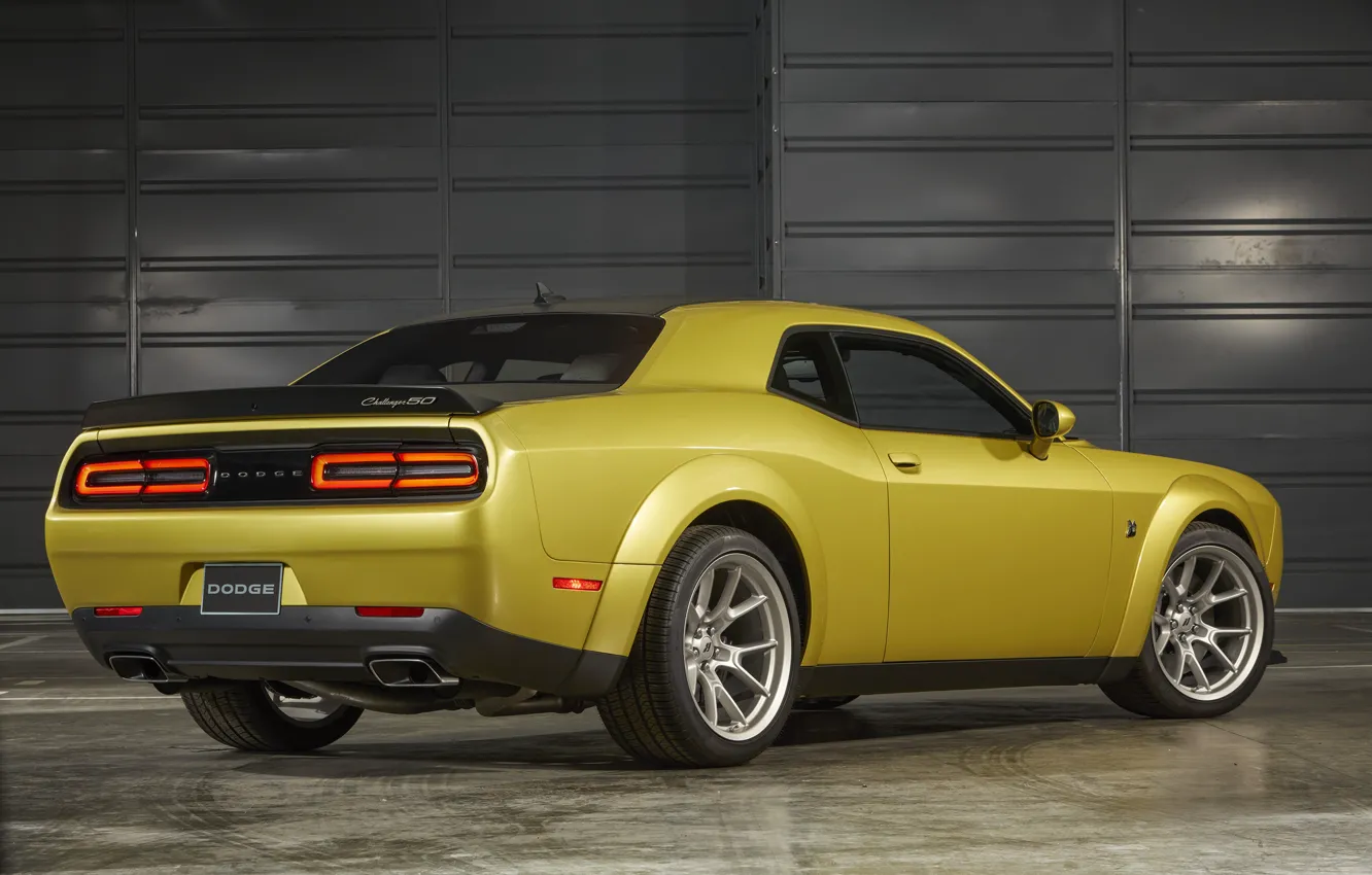 Фото обои Dodge, Challenger, вид сзади, 50th Anniversary Edition, 2019