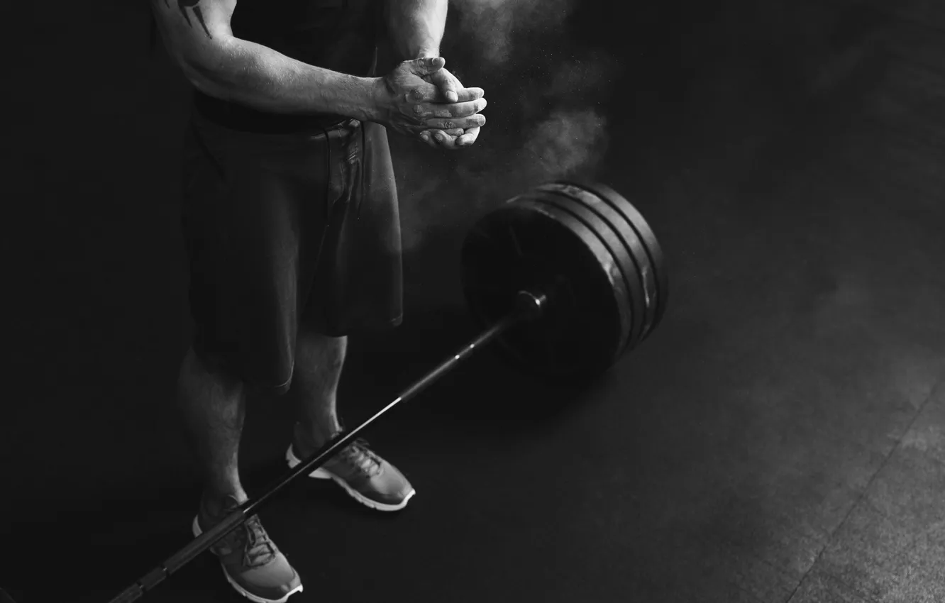 Фото обои man, dumbbell, weight lifting