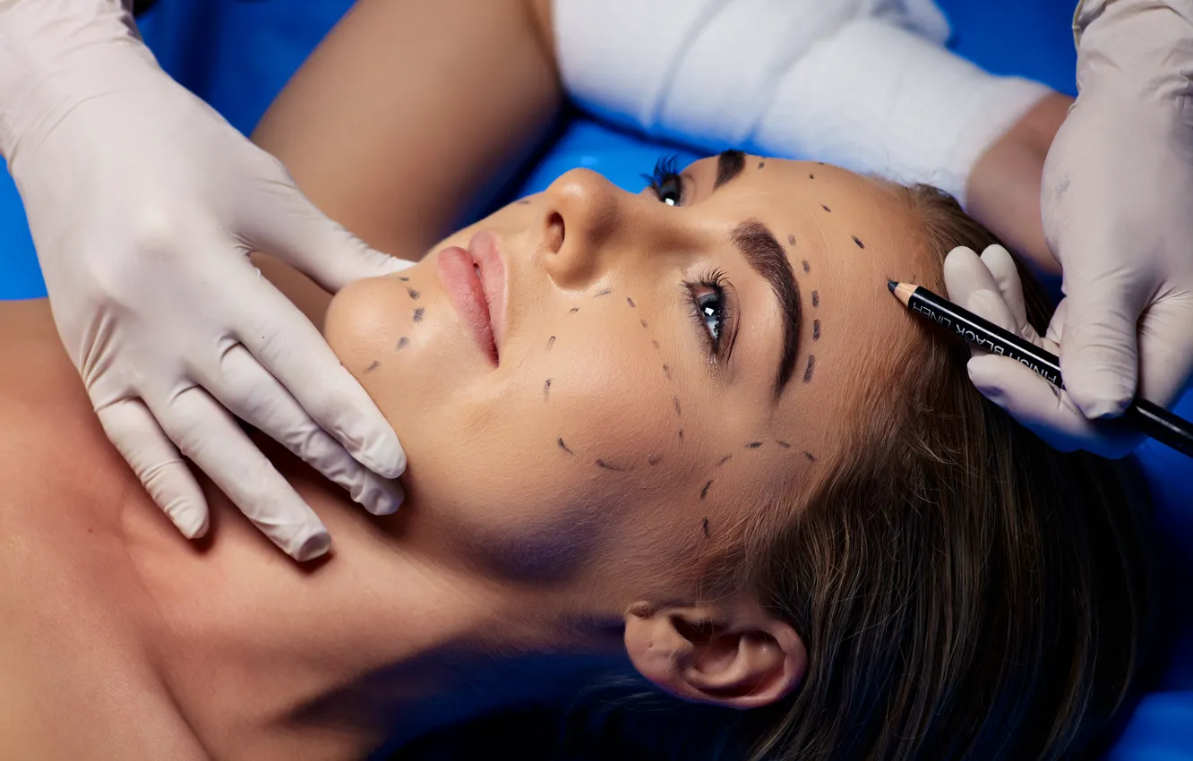 Фото обои woman, doctor, surgeon, rubber gloves, marker pen, surgeries