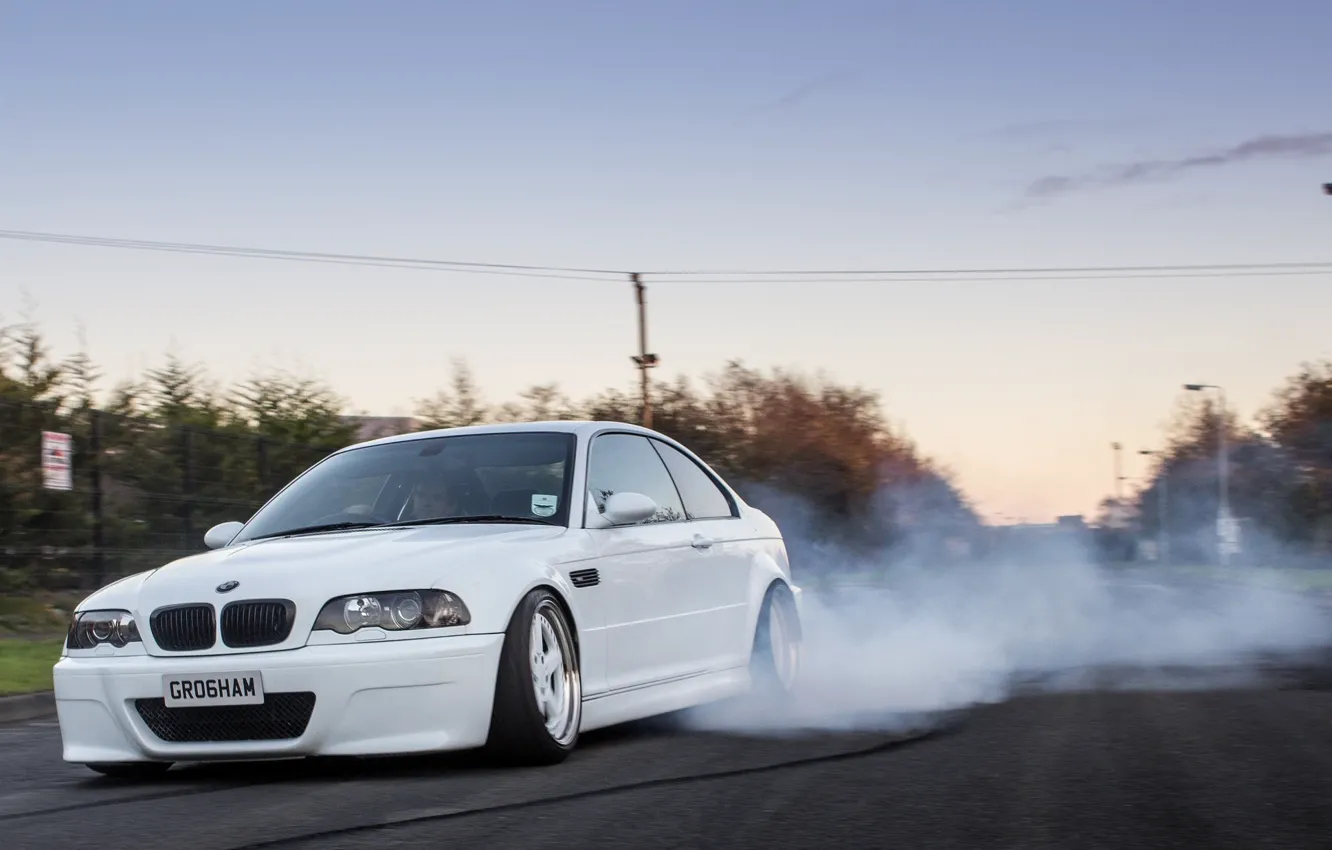 Фото обои bmw, turbo, white, drift, smoke, tuning, power, burnout