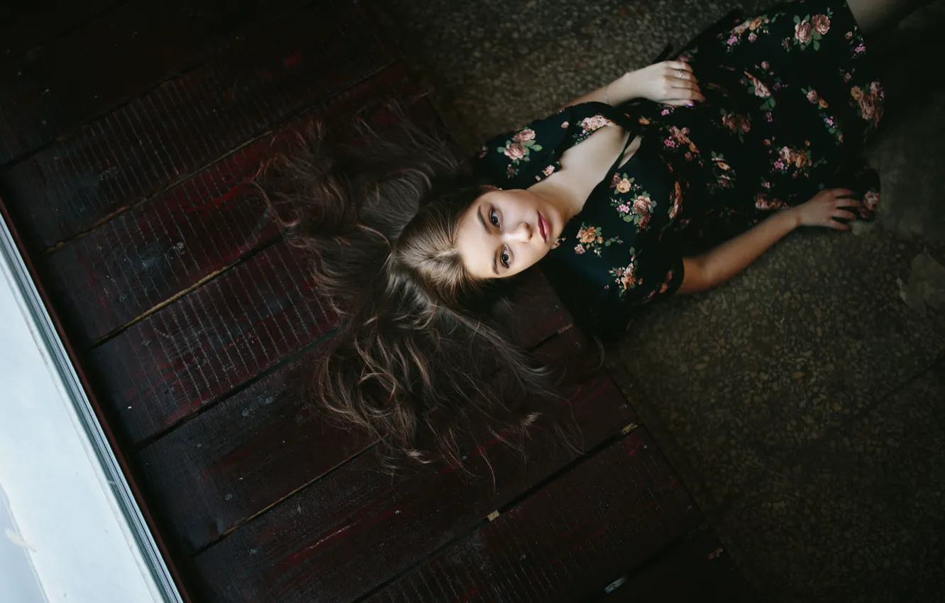 Фото обои dress, beautiful, model, women, brunette, neckline, women indoors, black pantyhose