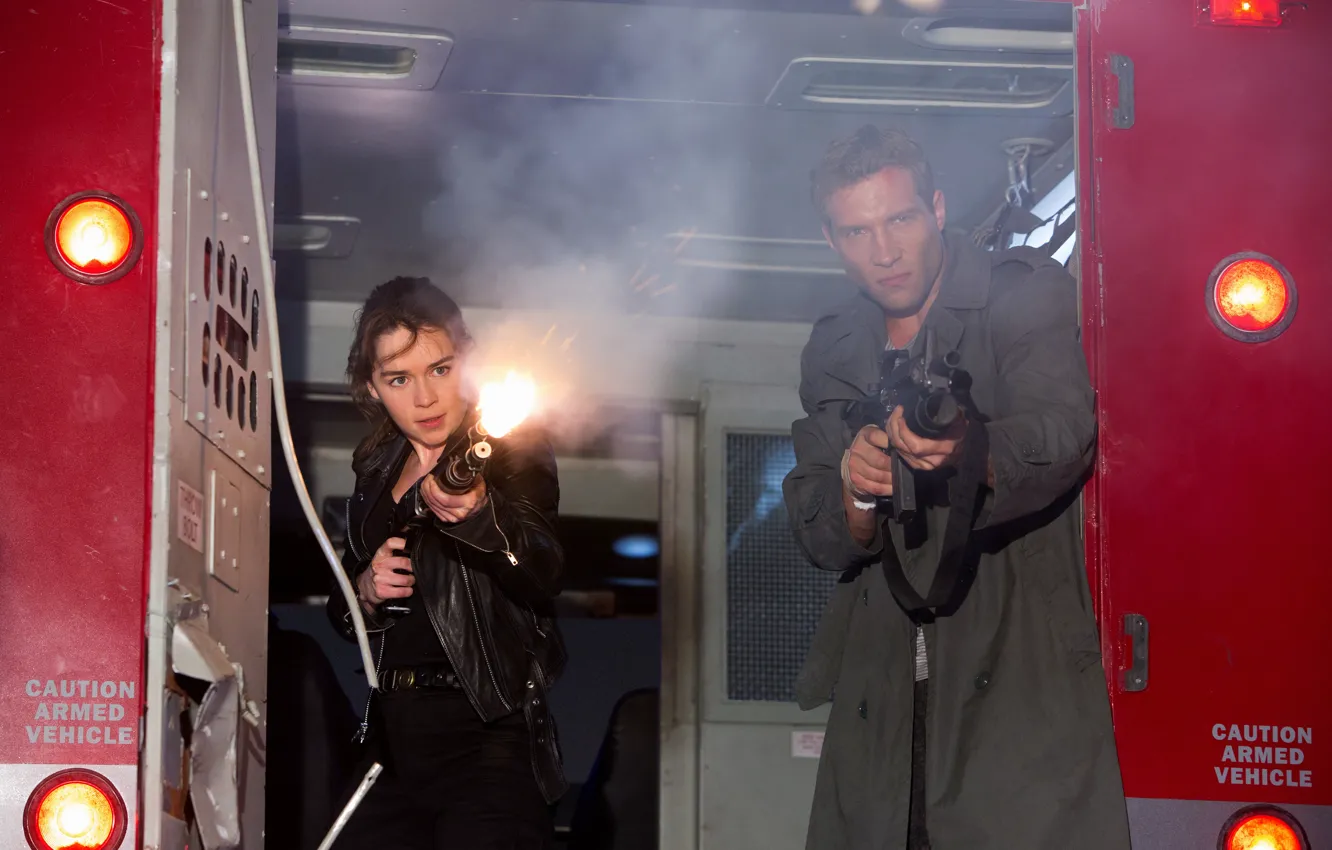 Фото обои оружие, фантастика, выстрел, автомат, стрельба, дробовик, Emilia Clarke, Эмилия Кларк