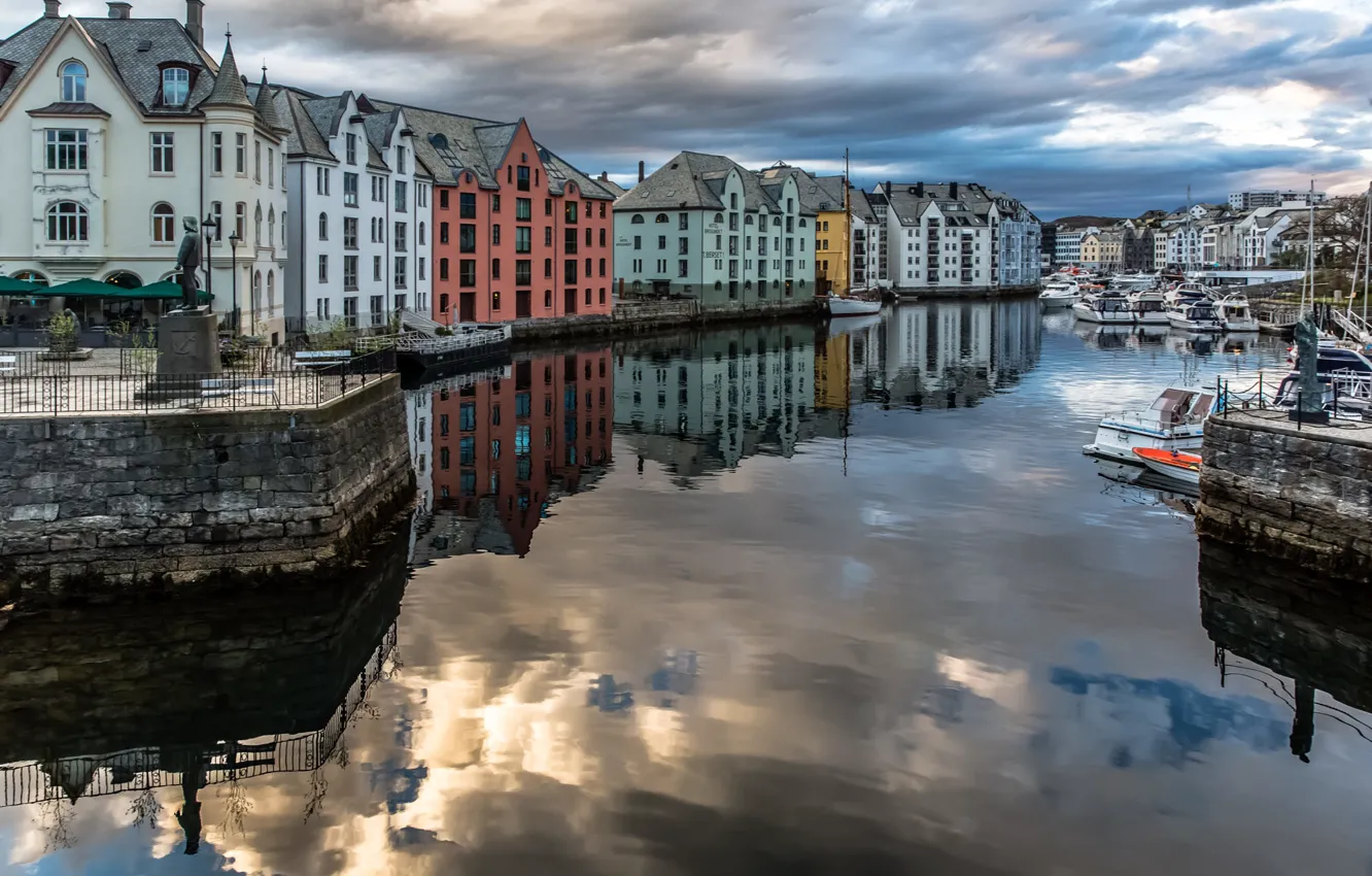 Фото обои Норвегия, Norway, Reflection, Ålesund, Олесунн
