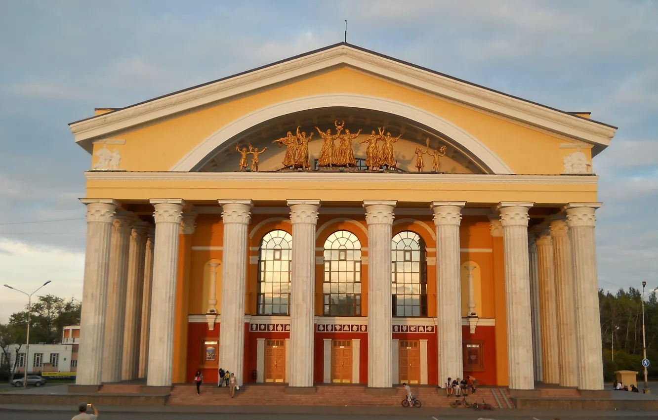 Фото обои Петрозаводск, театр драмы, белая ночь