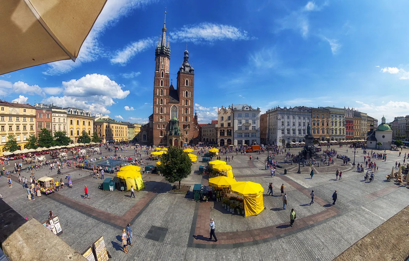 Фото обои площадь, Польша, Краков, памятник Мицкевичу, Рынок главный, Мариацкий костьол