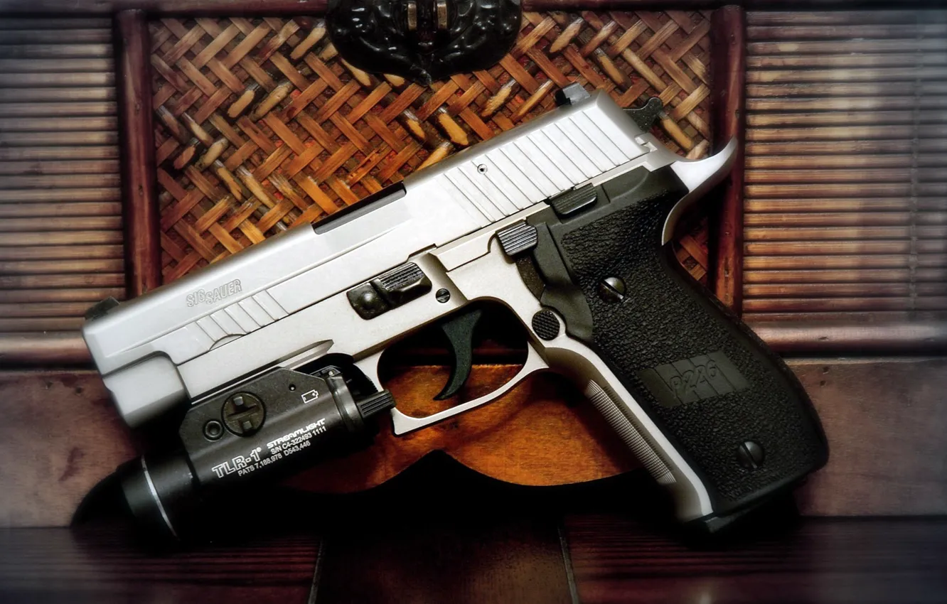 Фото обои пистолет, Германия, Швейцария, SIG, P226, Sauer