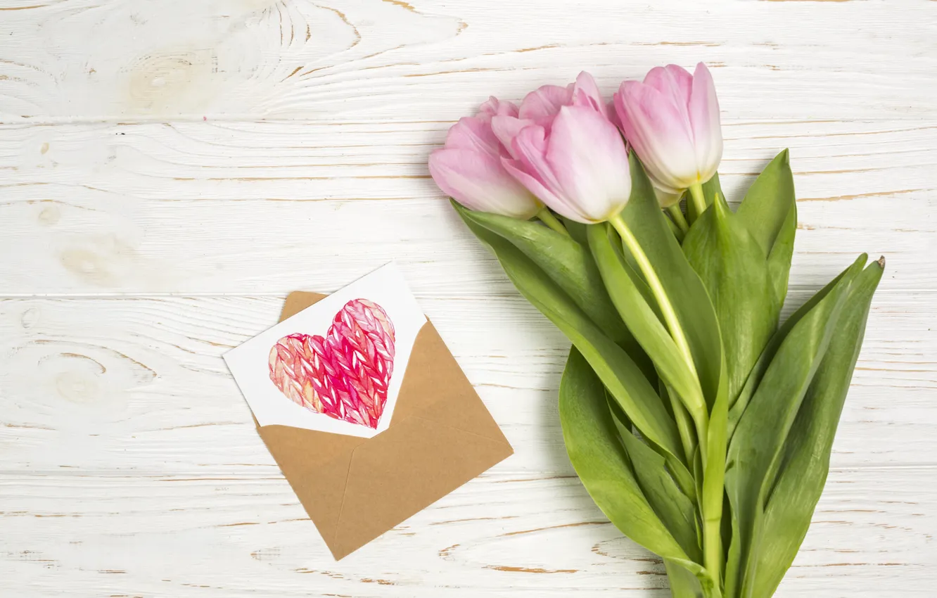 Фото обои белый, фон, букет, розовые, сердечко, wood, tulip, bouguet